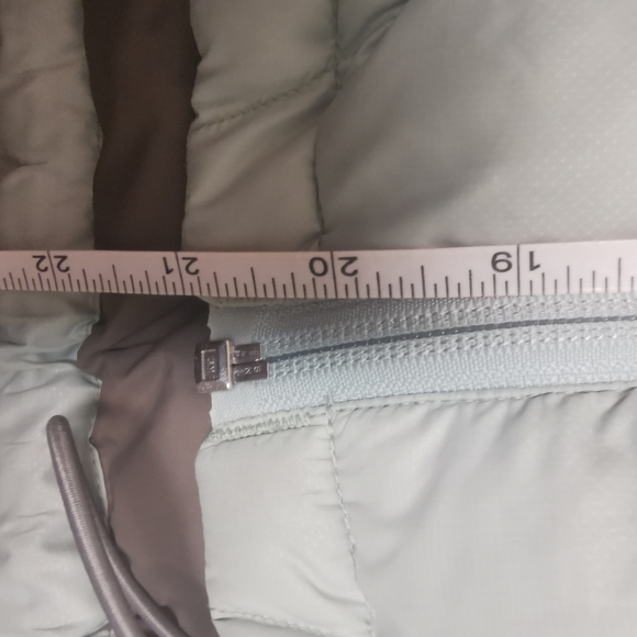 Worn once, Sierra Designs down jacket size small - Picture 7 of 15